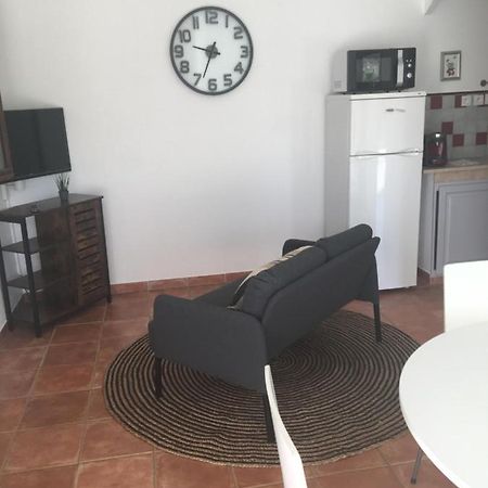 Gite 2 Pieces Au Calme Les Arcs-sur-Argens Eksteriør bilde
